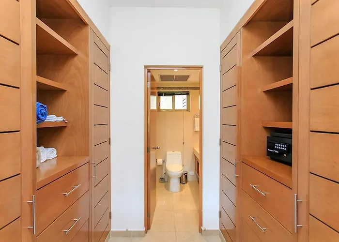 Apartment Perfectly Situated Between The & Town By Stella Tulum